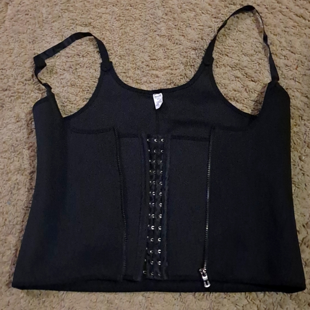 Spandex - Picture 2 of 4